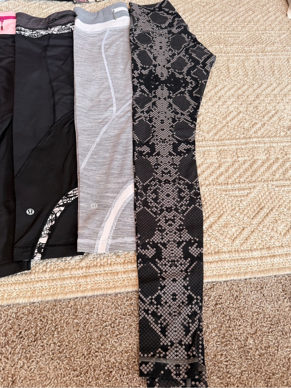 4 pcs. LULULEMON BUNDLE Leggings - Size 4 - Picture 3 of 10
